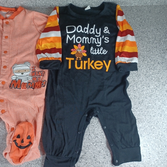 Halloween Thanksgiving Baby 6-9 Months One Piece Footie Outfit Bundle - Picture 2 of 8